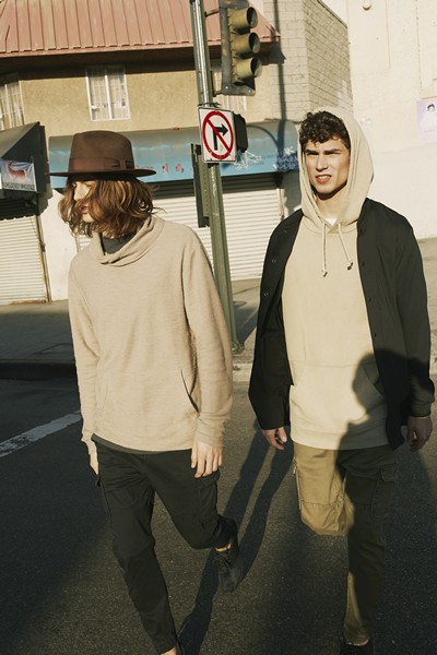 Pull and Bear Influences from the 1990s and Ethnic Atmosphere for Her; Military and desert inspiration for Him